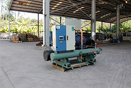 恒雅在搭建冷庫工程時(shí)，建議客戶使用低溫冷水機(jī)組
